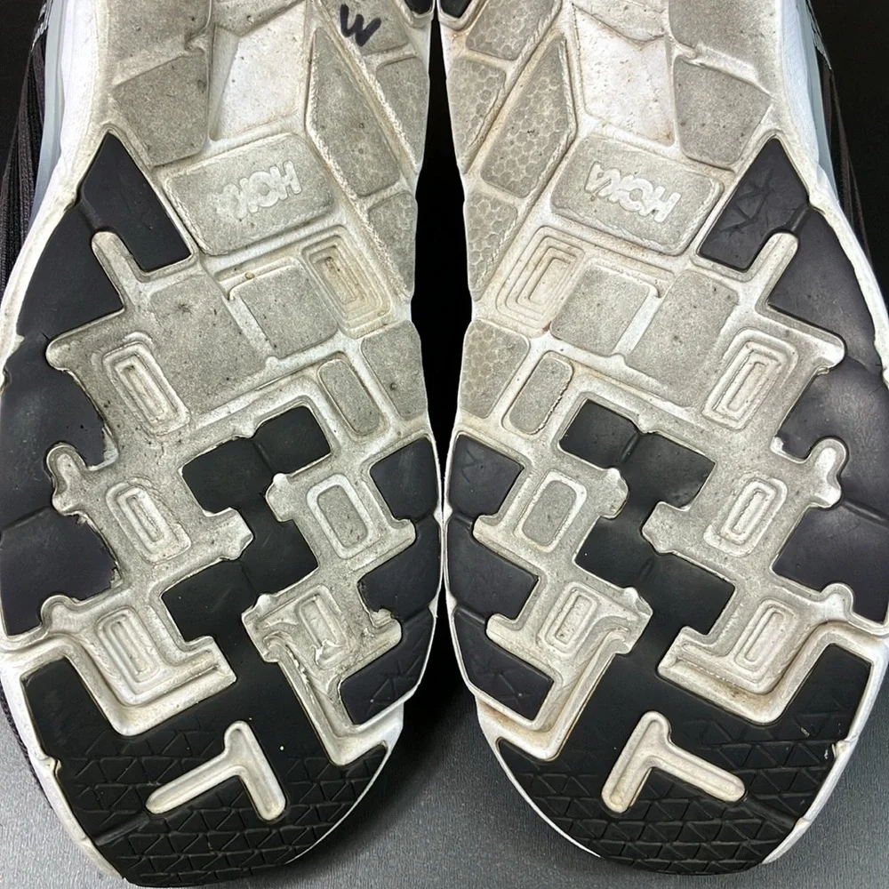 Hoka One One Clifton 5 Knit Athletic Running Sneaker Shoes Men’s size‎ 10.5